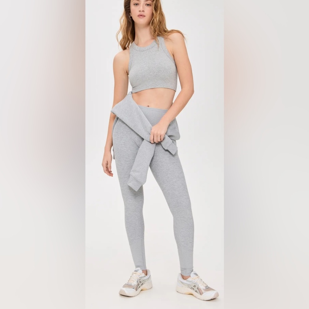 Alo Yoga High-Waist Alosoft Lounge Leggings in Heather Gray—Size Small